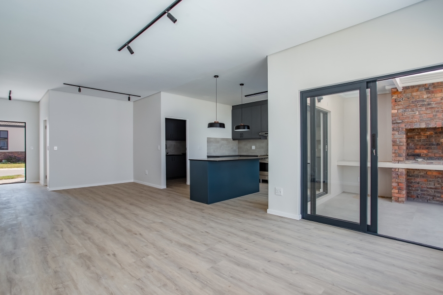 3 Bedroom Property for Sale in Honeydew Country Estate Western Cape